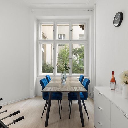 62Qm2, Massageseat, Billard-Table, King-Sized Bed Appartement Berlijn Buitenkant foto
